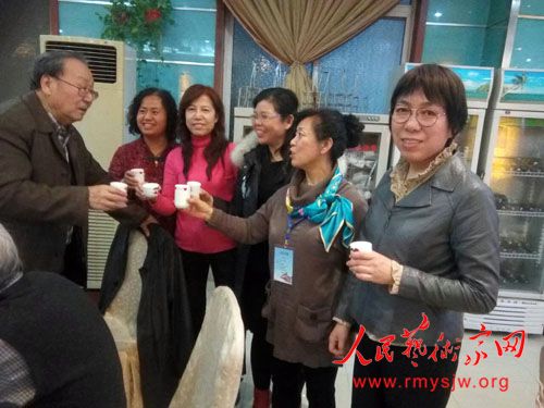 �׽�ȫ����ʦд����ѵ��淶������д���ֻ��ںӱ���������