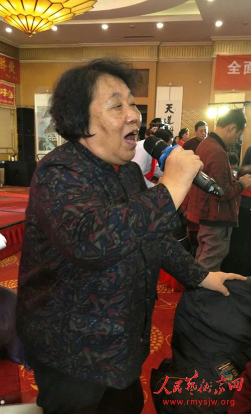 ����ΰ������ë��ϯ����124��������黭չ�ھ�����