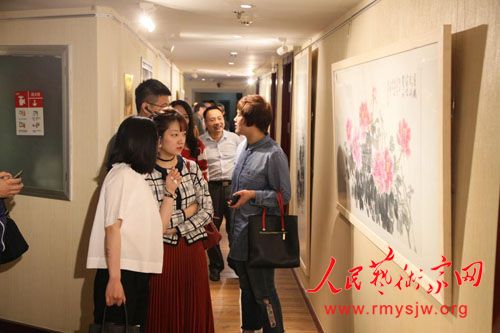 ������ī�󡱡����ｨ����������ĵ�����⻭չȪ�ǿ�Ļ