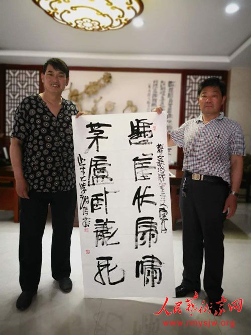 ���¸���֮�ļ��侭����Ԭ���뵽л���������ݲι�