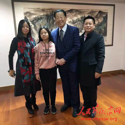 ������ɽˮ��չ�ڱ����ٱ�ի���ÿ�չ