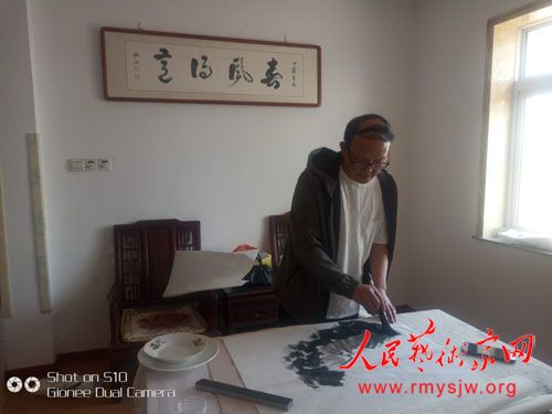 ��īƮ����ʢ��  ��������д�۰�