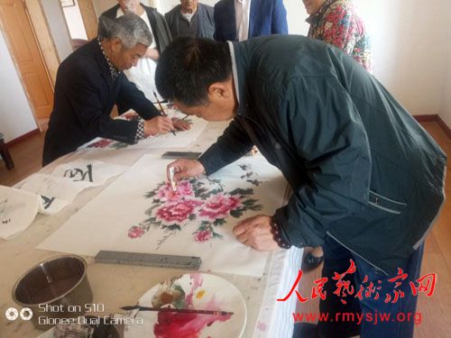 ��īƮ����ʢ��  ��������д�۰�