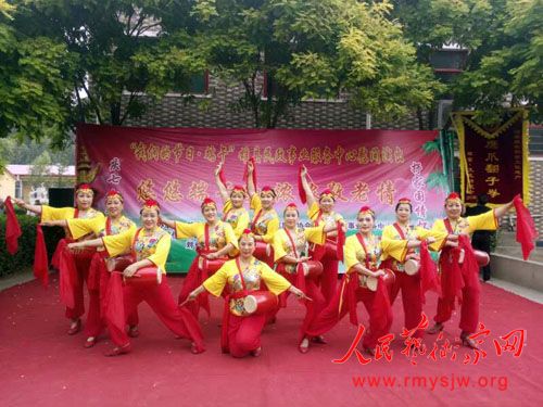 �����ƶ����ϣ�ŨŨ�����顱���������ٰ쾴��ο���ݳ�