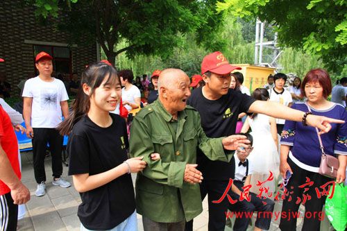 �����ƶ����ϣ�ŨŨ�����顱���������ٰ쾴��ο���ݳ�