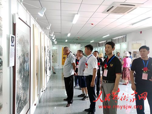 ϲӭ������ʮ�� �۰��黭չ��ƪ�����й��۰������黭չʢ��Ļ