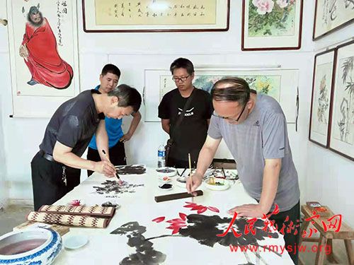 �����к�ī���黭Է�ٰ�ӭ�����黭չ