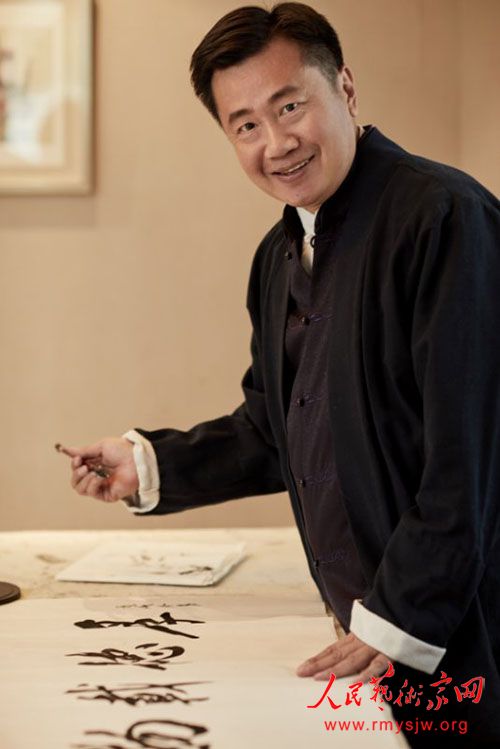 ���¾������ߡ�Ӣ�ۡ����������������ж���֮�������鷨��Ʒ