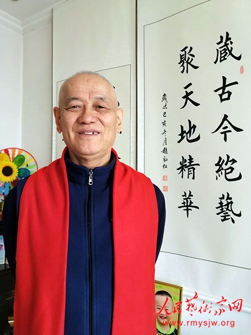 ���¾������ߡ�Ӣ�ۡ����������������ж���֮�Ծ����鷨������Ʒ�����ξ�Ͷ��