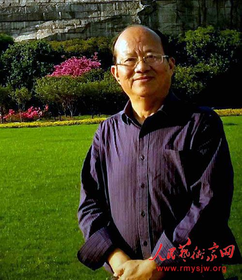 ���¾������ߡ�Ӣ�ۡ����������������ж���֮�����������ߡ�ר����Ʒ