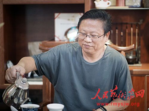 ���¾������ߡ�Ӣ�ۡ����������������ж���֮����鷨����չ