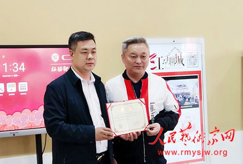 �й�רҵ�˲ſ�����������ѵ�����������Ľ�����ʽ����