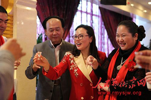 �½���ŵ�Ƴ������л��������������Ʒ�������ھ�Բ���ٰ�