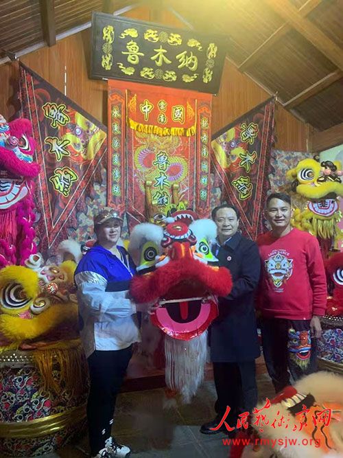 ³ľ����ʨ���ü����е����н���