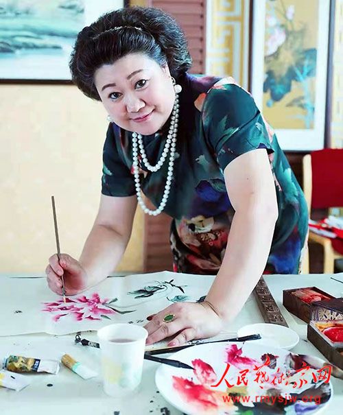 �ȷ��黭�����������������ڹ��ݲ��þٰ�