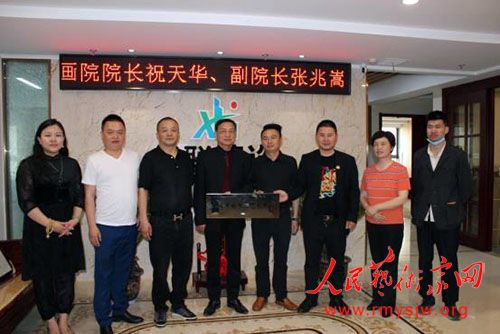 ף�컪�������ԡ���濡�����Ӣ����־��һ�е��������輯�ŵ���