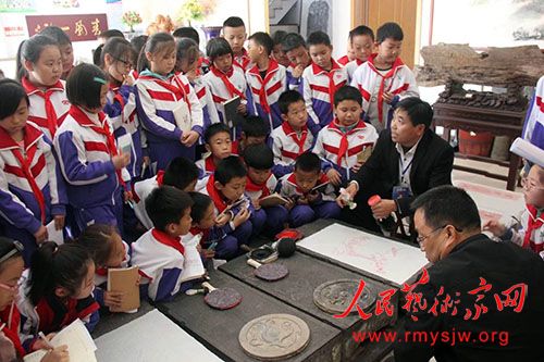 ��͢�ܡ����л���ͳ�Ļ��Ĵ���ʹ��