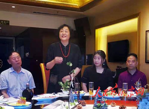 �о������ܹ��ε��ǻ� �����й���ɫ�������֮��