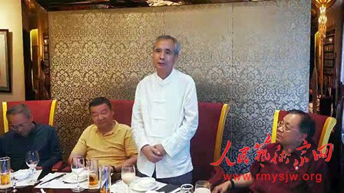 �о������ܹ��ε��ǻ� �����й���ɫ�������֮��