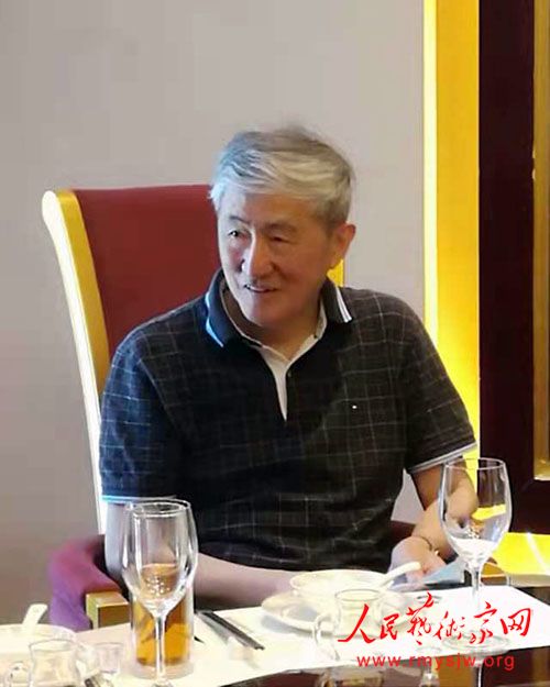 �о������ܹ��ε��ǻ� �����й���ɫ�������֮��