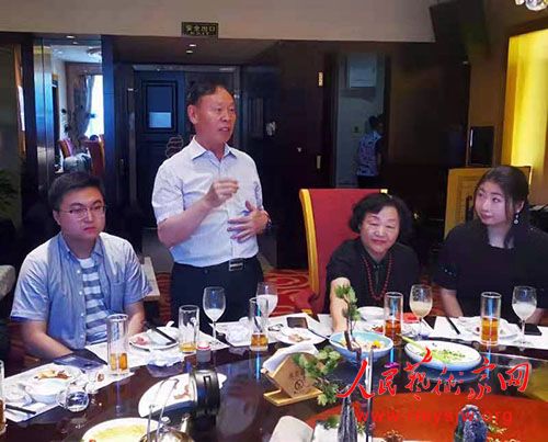 �о������ܹ��ε��ǻ� �����й���ɫ�������֮��