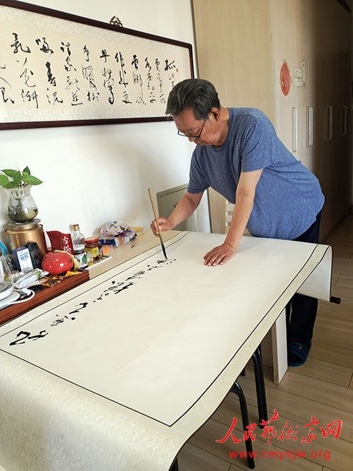 ​���Ӻ�������Ʒϵ��֮һ����¥�Ρ����в�Ů��������ʮ����