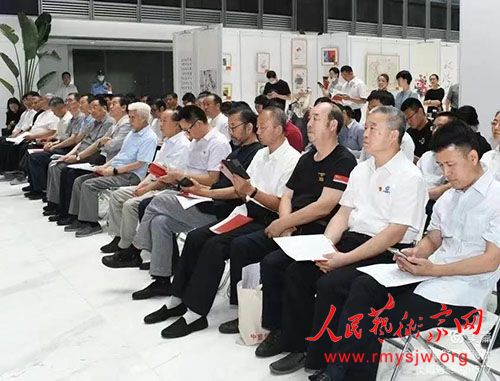 ���в������޿Ƽ����¾�Ӣ��