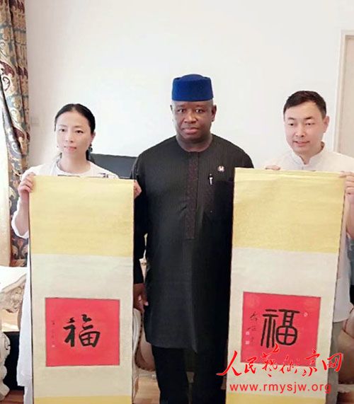 ���죺�ٹ۶�ʦ����д����и�