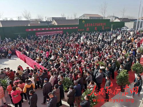 ɽ����ͷ��ʳƷ���޹�˾��ҵʢ���ڵ��ؾ���