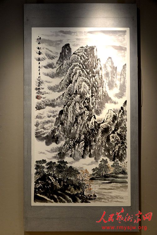 ����ɽ�ཿ ������ʤ���������׾�ɽˮ������չ�ں���Ļ