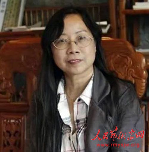 �����¹������黭�����ж�������������������Ʒչ��