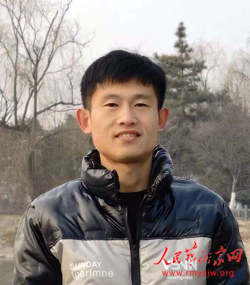 ��������ʫ������е�ʫ����Ʒ����