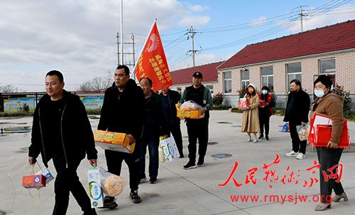 �������Ļ�����߽��ĵ����δ����԰�Ӵ�