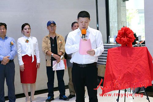 ����ʢ�������黭Ժ�Ϻ��Ļ��������ĳ�����ʽ��Ҧ�����黭չ���Ϻ��ٰ�