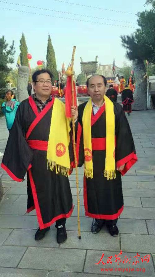 ̩ɽ���Ļ���̳�ߺ�ʥ���»ݵ���2743��ϵ�л��ɽ����̩�ٰ�