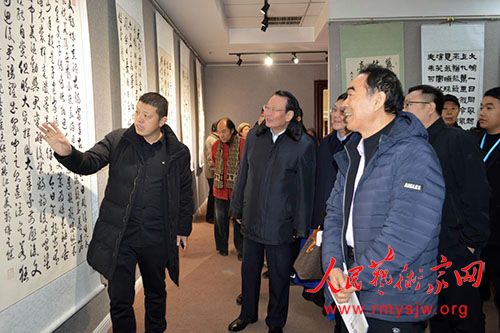 �׽조�������Ǳ���ȫ��ʫ�黭�����佱ʢ���ںӱ����ľ���