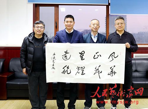 ���������鷨�����в������װ���ڽ���λ��չ���Ļ�����ף���