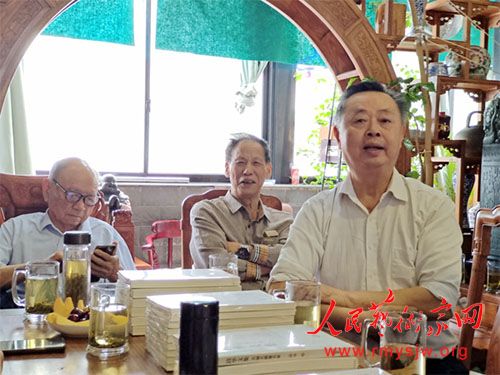 ��ʱ������ Ϊ�����㻳�������λ��ļ������ֻ��ں�����������