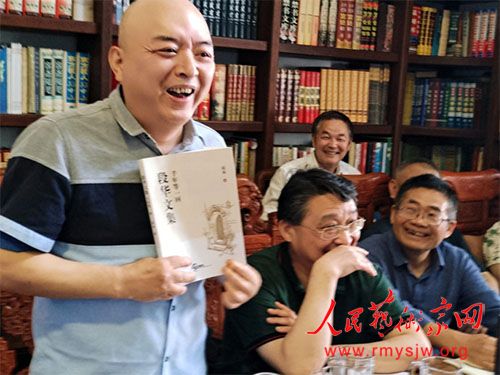 ��ʱ������ Ϊ�����㻳�������λ��ļ������ֻ��ں�����������