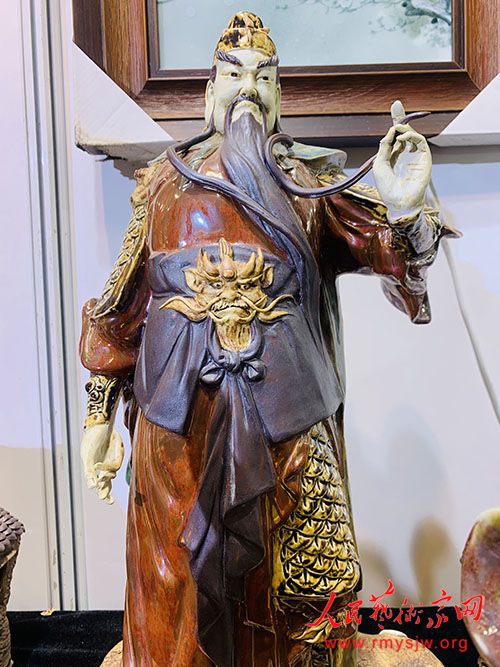 �����Ļ���ҵ������ϯ��������һ�е����������������Һ齭�������մ�����չ������