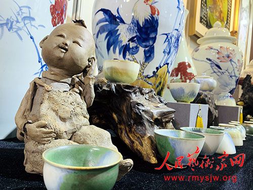 �����Ļ���ҵ������ϯ��������һ�е����������������Һ齭�������մ�����չ������