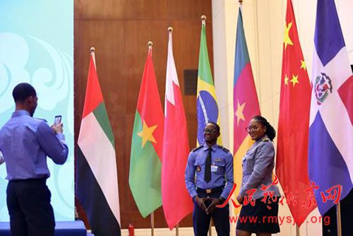 ȫ�򹫹���ȫ������̳�����Ƹۣ�2025������ʾ��������������̳�ٰ�