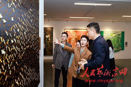 �ڶ���ڻ���Ʒչ���ڶ�ݸ��Ļ