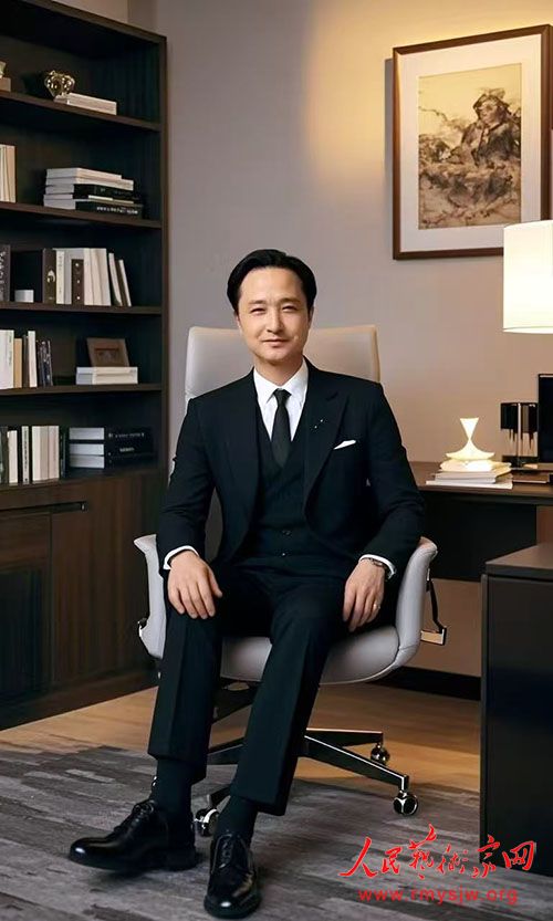 ��һ��ȫ���黭չ��Ȼع������Ӱ���о�����